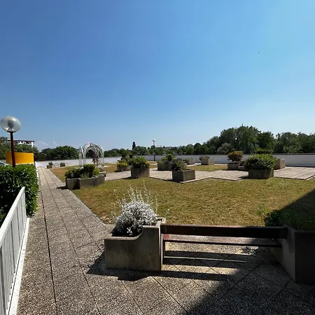 Pearl Of Center, Train Station, Parking Lejlighed