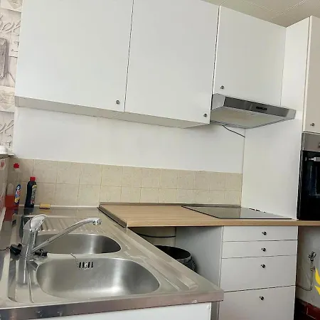 Apartment Pearl Of Center, Train Station, Parking