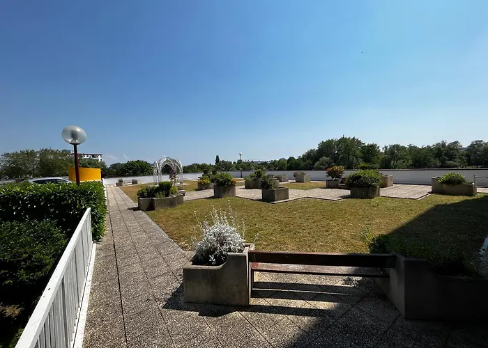 Pearl Of Center, Train Station, Parking Apartamento