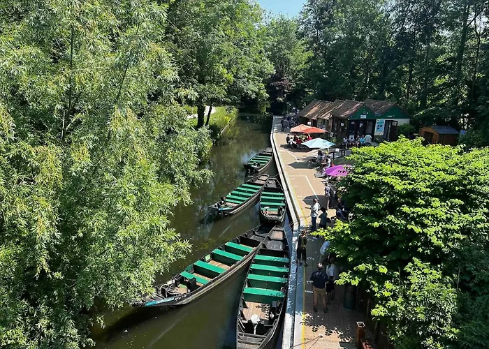 Pearl Of Center, Train Station, Parking Amiens